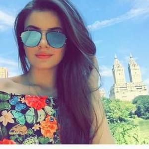 Meet your Posher, Ghiliza